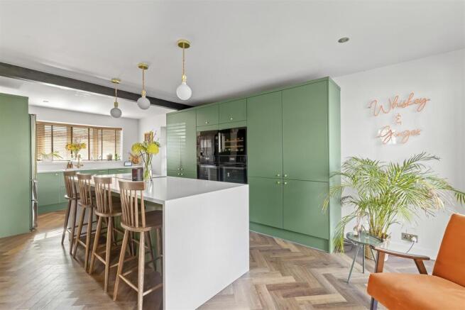 Living & Dining Kitchen