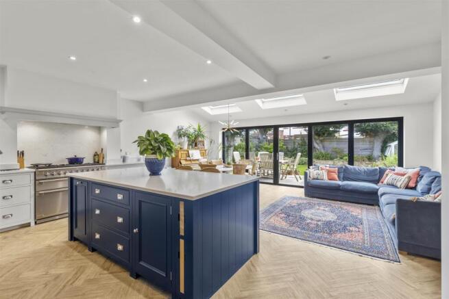 Luxurious Living & Dining Kitchen