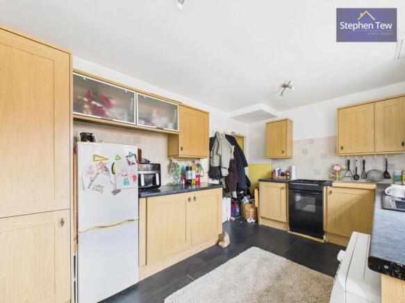 Kitchen/ Dining Room