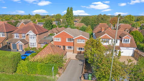 Leatherhead Road, Bookham, KT23