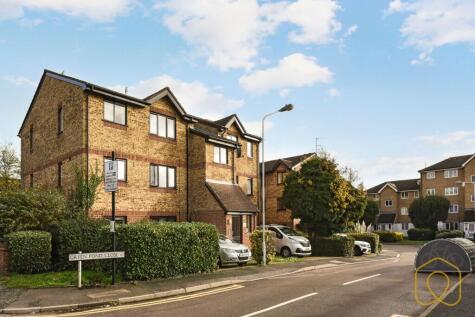 Green Pond Close, London, E17