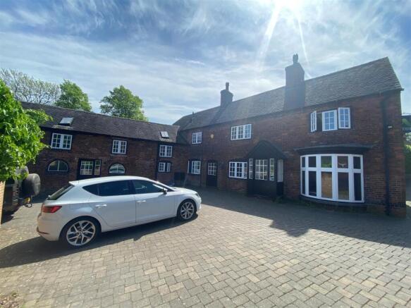 6a b Regents House external.jpg