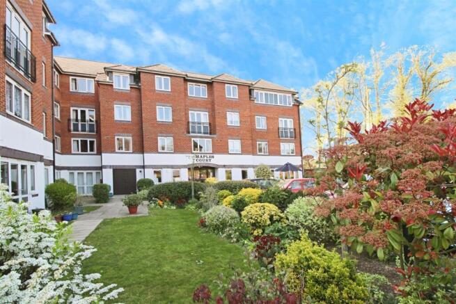 901bdd6b-maples 20court.jpg