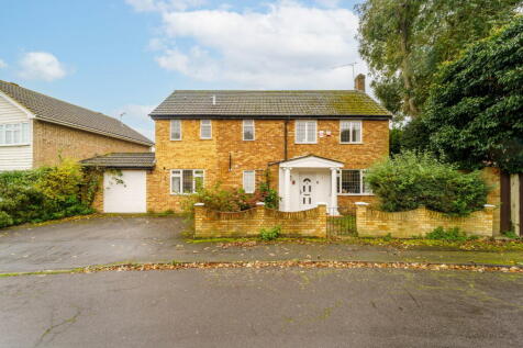 Cobs Way, New Haw, KT15