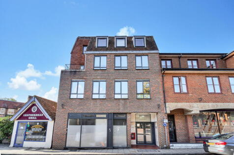 North Street, Leatherhead, KT22