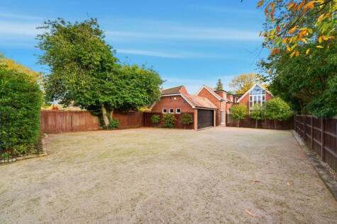 Dartnell Park Road, West Byfleet, KT14