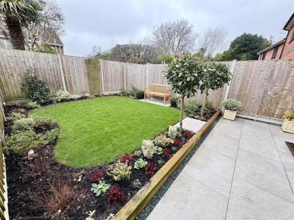 11. GARDEN.jpg
