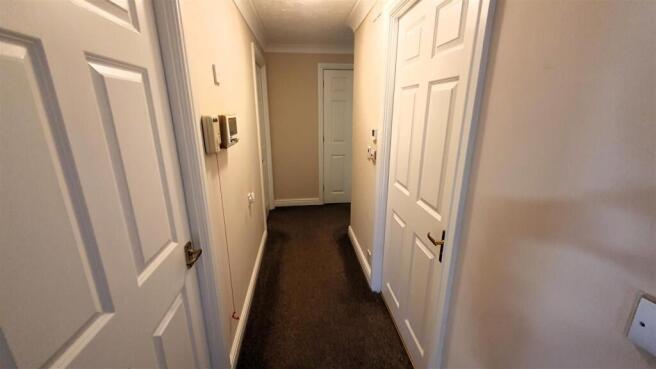 3. Hall.jpg