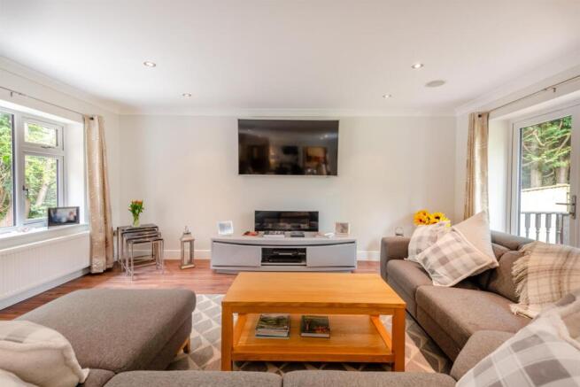 8550186-interior07.jpg