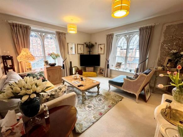 11. Living Room.jpg