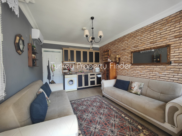 Lounge/Kitchen