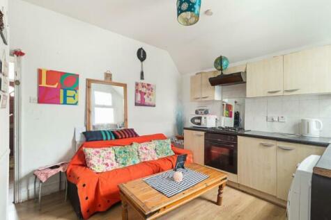 Haig Road West, London, E13