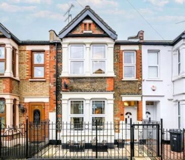 Essex Road, Romford, London, RM6