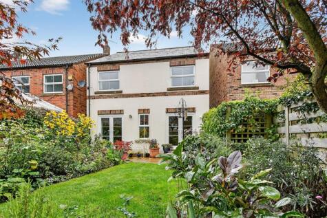 Sadlers Court, Alne, York