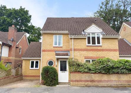 Magnolia Close, Heathfield TN21 8YF
