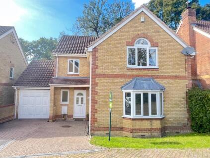 Magnolia Close, Heathfield TN21 8YF