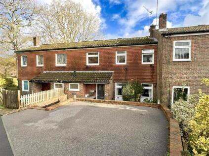 Leeves Way, Heathfield TN21 0AP