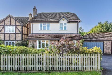 Hart Close, Uckfield, TN22 2DA