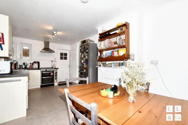 Kitchen diner