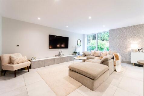 Lilliput Road, Poole, Dorset, BH14