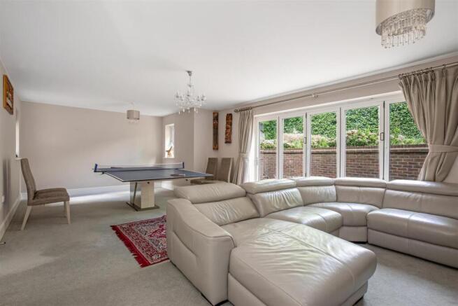Reception Room/Dining Area