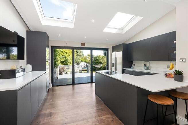 Kitchen / Dining Room