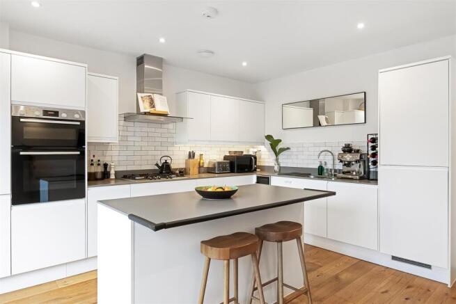 Kitchen/Dining Area