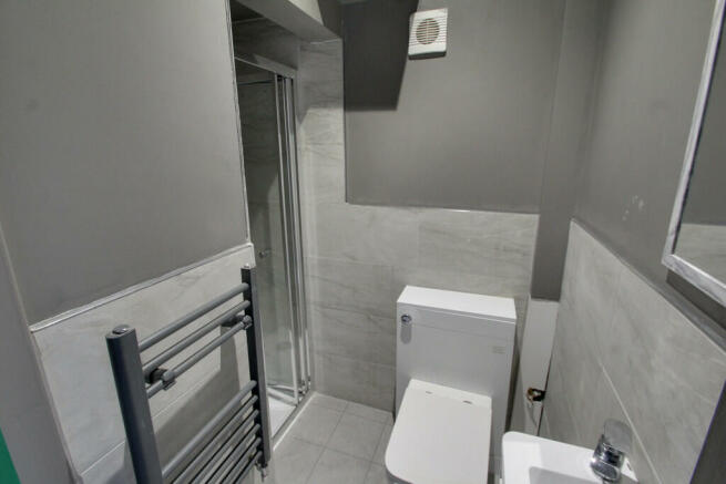 Room 1 ensuite