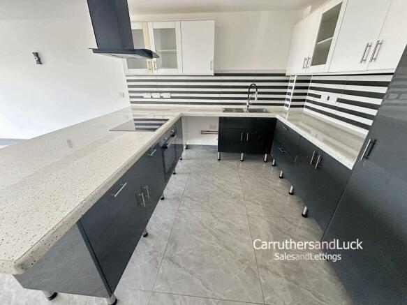 Lounge / Kitchen