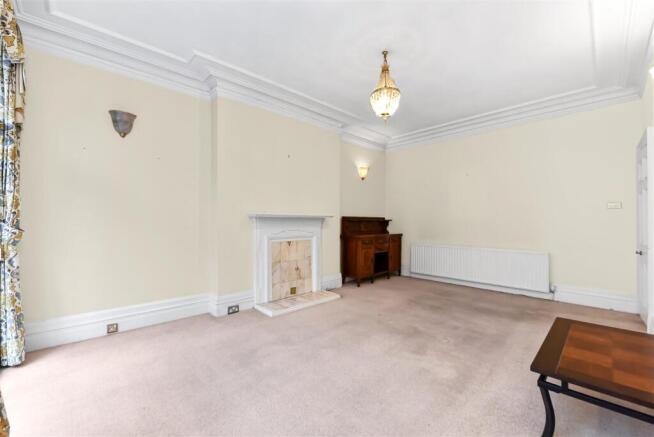 Living Room-1..jpg