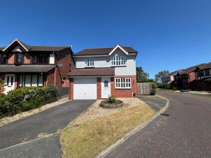 Vicarage Gardens, Burscough, L40