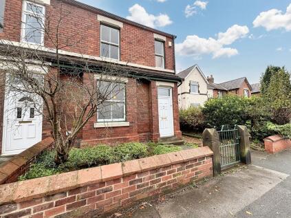 Liverpool Road South, Burscough, L40