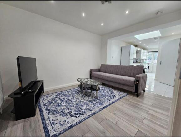 WhatsApp Image 2025-12-04 at 14.23.07.jpeg