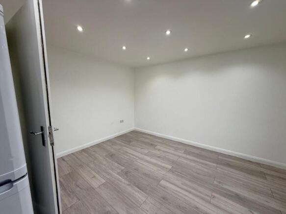 WhatsApp Image 2025-12-04 at 14.29.20 (1).jpeg