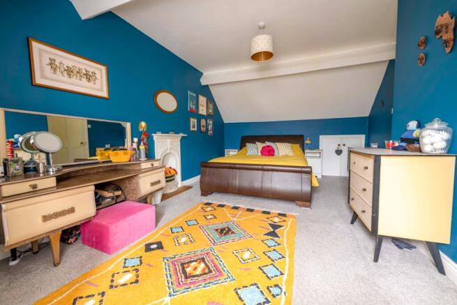 Master-Loft-Bedroom