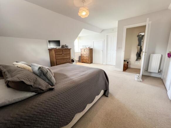 Abercorn Redcar EweMove-2