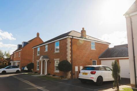 Woodchester Grove, Ingleby Barwick, Stockton-on-Tees, TS17 5LJ