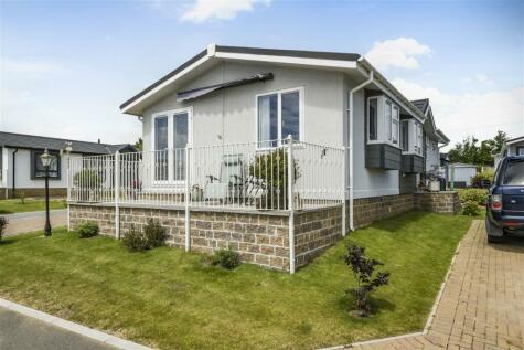 Newquay - 2 bedroom mobile home for sale