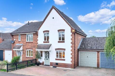 Walton Close, Fordham, CB7