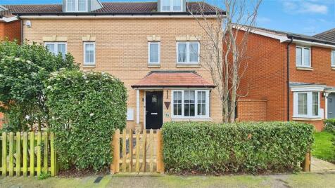 Dunmow - 4 bedroom semi-detached house for sale