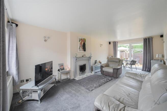 13 Highfield Avenue (3 of 26).jpg