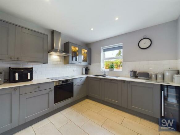 Kitchen /dining area.