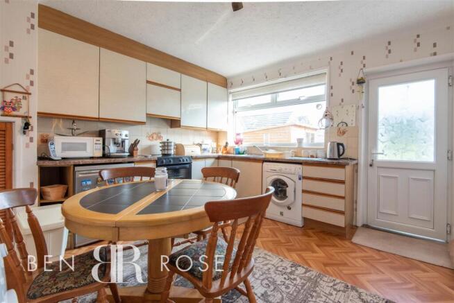 Kitchen/Dinning Room