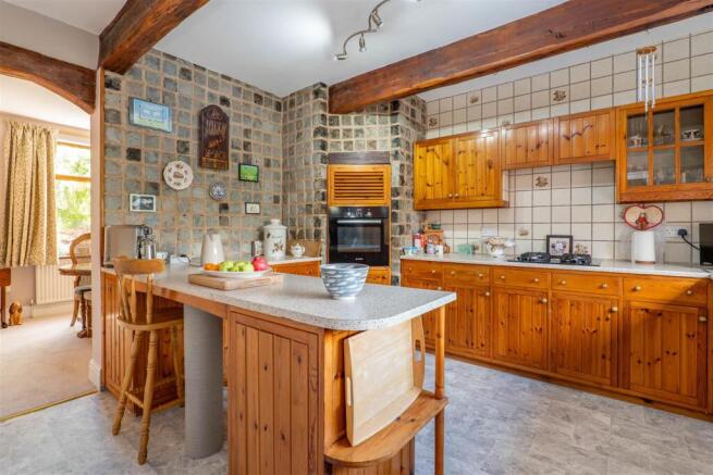 Kitchen/Breakfast Room