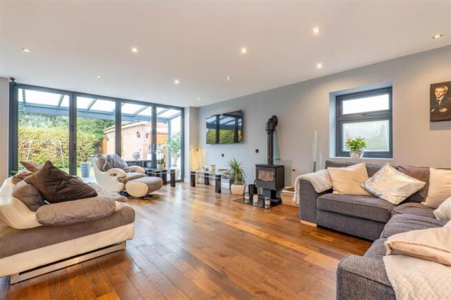 Kitchen/Breakfast/Family Room