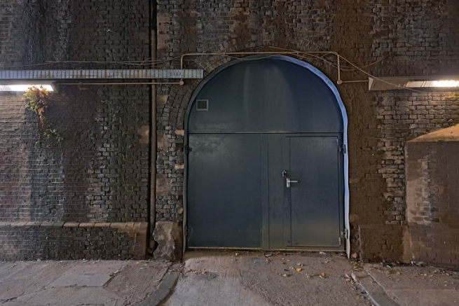 The front of an arch.