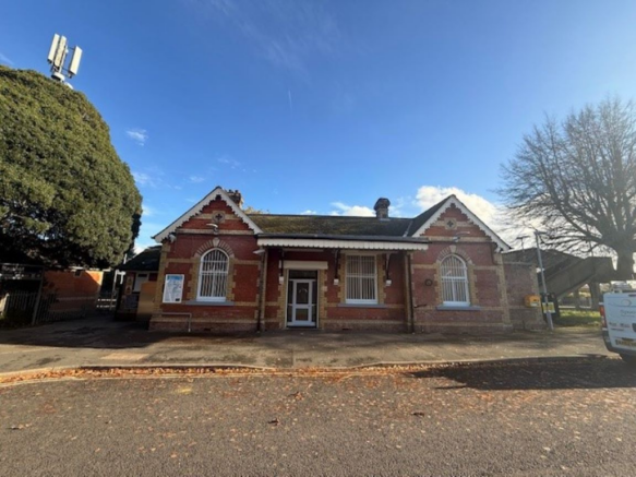 The front of an arch.