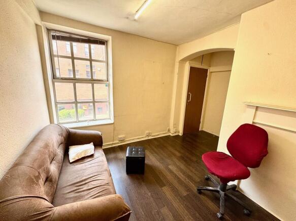 7CAE782B-6A51-4D1...