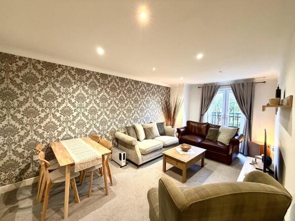 0B754C8E-8537-407...