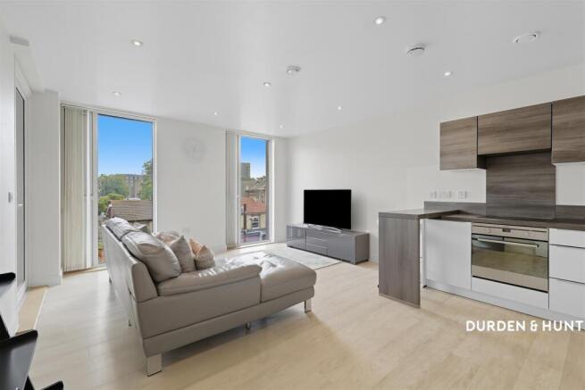 Cleveland Park Avenue